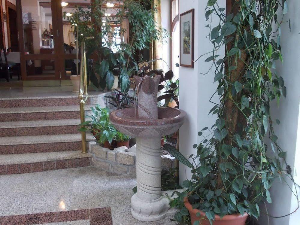 Orea Spa Hotel San Remo Marianske Lazne Exterior foto
